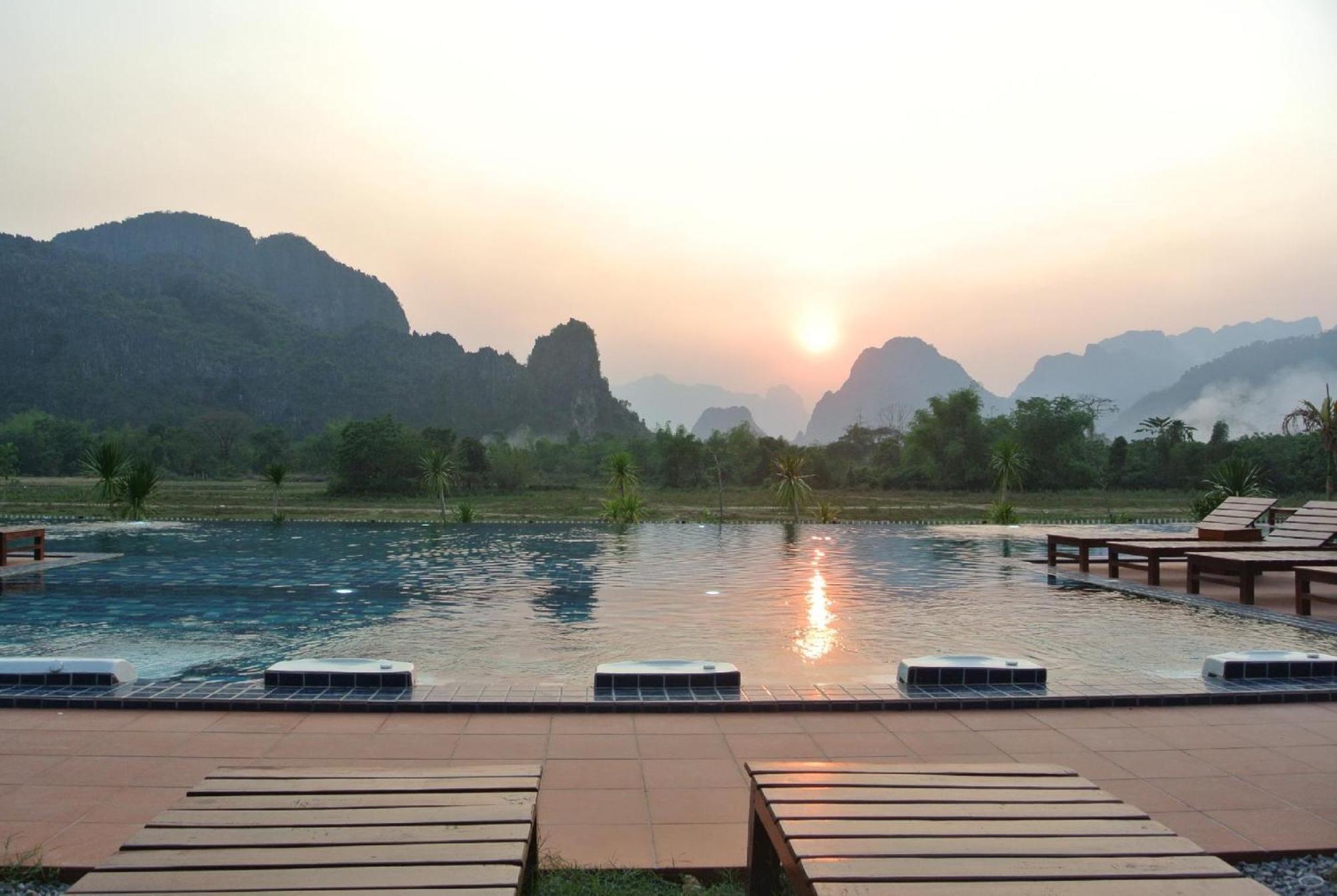 Lisha Garden Resort Hotel Ванг-В'єнг Екстер'єр фото